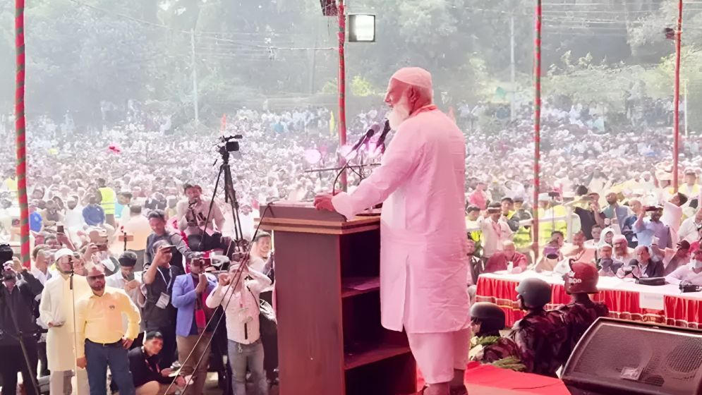 ক্ষমতায় গেলে নারীদের মাথায় তুলে রাখবো: জামায়াত আমির